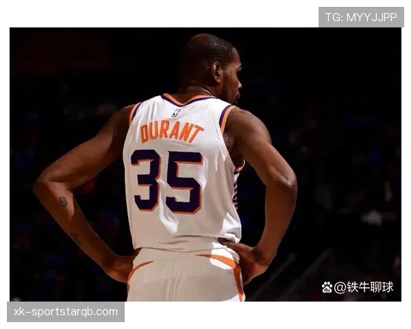 比尔单打吸引错位主导拉开空间胜过布克